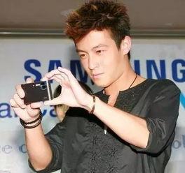 娱乐吃瓜酱男生拍照,揭秘男生拍照的趣味瞬间